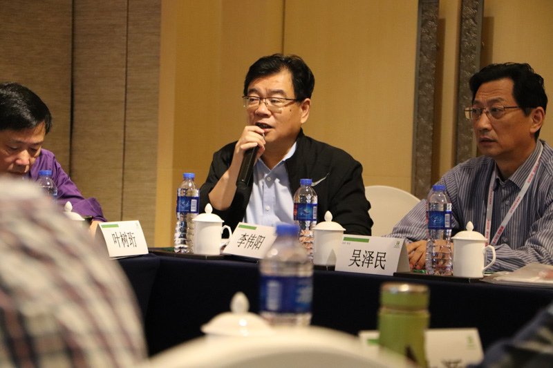 全国汽车标准化技术委员会电器分技术委员会秘书长 李伟阳